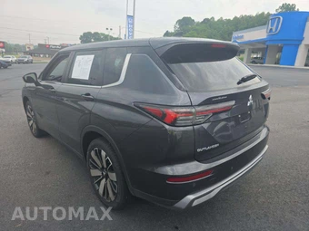 2025 Mitsubishi Outlander SE - miniatura 2