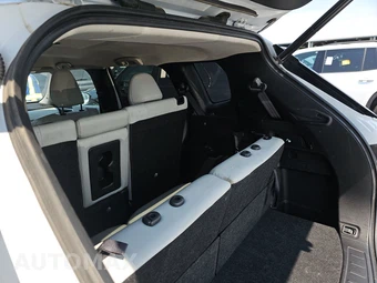 2025 Mitsubishi Outlander SE - miniatura 14