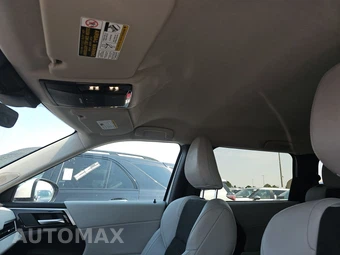 2025 Mitsubishi Outlander SE - miniatura 18