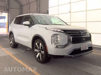 2025 Mitsubishi Outlander SE - miniatura 3