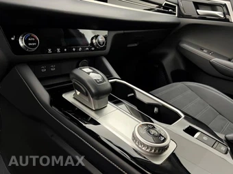 2025 Mitsubishi Outlander SE - miniatura 25
