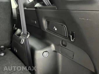 2025 Mitsubishi Outlander SE - miniatura 45