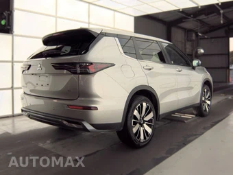2025 Mitsubishi Outlander SE - miniatura 4