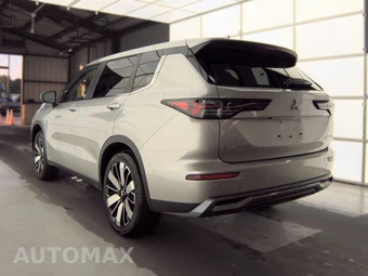 2025 Mitsubishi Outlander SE - miniatura 6
