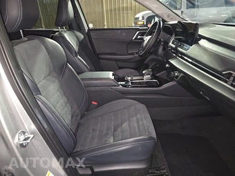2025 Mitsubishi Outlander SE - miniatura 8