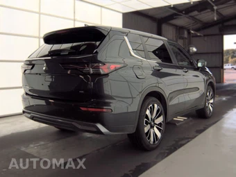 2025 Mitsubishi Outlander SE - miniatura 4