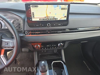 2025 Mitsubishi Outlander SE - miniatura 11