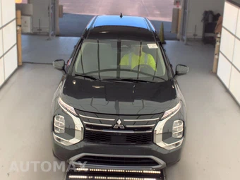 2025 Mitsubishi Outlander SE - miniatura 2
