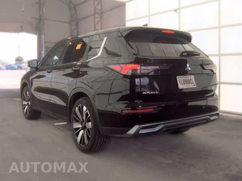 2025 Mitsubishi Outlander SE - miniatura 6