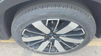 2025 Mitsubishi Outlander SE - miniatura 26
