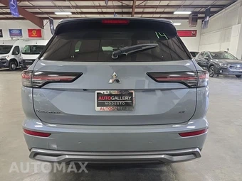 2025 Mitsubishi Outlander SE - miniatura 5
