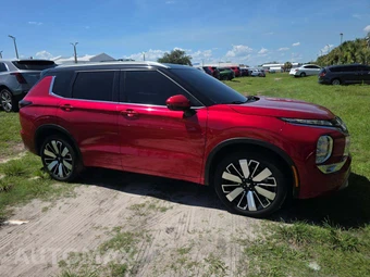 2025 Mitsubishi Outlander SEL - miniatura 4