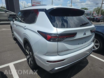 2025 Mitsubishi Outlander SEL - miniatura 2