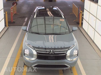 2025 Mitsubishi Outlander SEL - miniatura 2