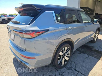 2025 Mitsubishi Outlander SEL - miniatura 3