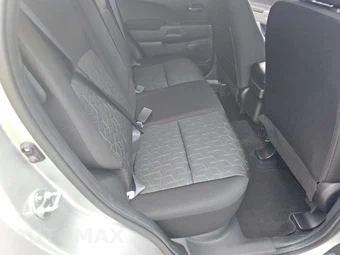 2025 Mitsubishi Outlander Sport 2.0 ES - miniatura 16