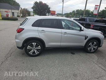 2025 Mitsubishi Outlander Sport 2.0 ES - miniatura 4