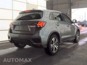 2025 Mitsubishi Outlander Sport 2.0 ES - miniatura 4