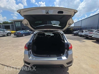 2025 Mitsubishi Outlander Sport 2.0 ES - miniatura 11
