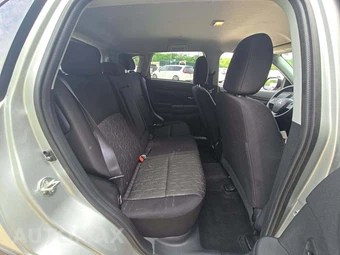 2025 Mitsubishi Outlander Sport 2.0 ES - miniatura 13