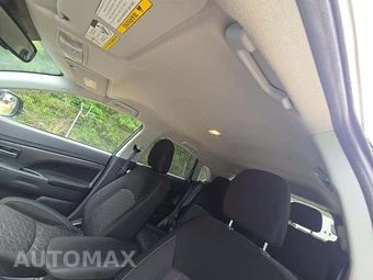 2025 Mitsubishi Outlander Sport 2.0 ES - miniatura 8