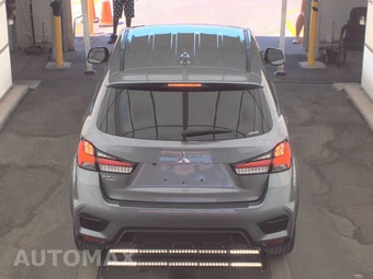 2025 Mitsubishi Outlander Sport 2.0 ES - miniatura 5