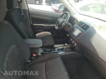 2025 Mitsubishi Outlander Sport 2.0 ES - miniatura 8