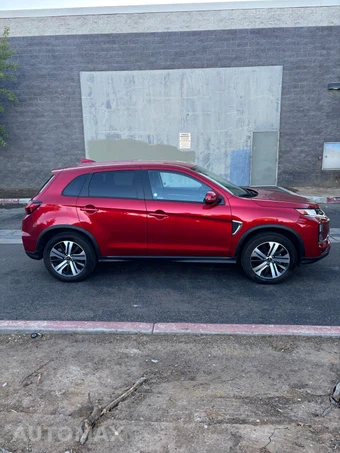 2025 Mitsubishi Outlander Sport 2.0 ES - miniatura 4