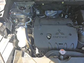 2025 Mitsubishi Outlander Sport 2.0 ES - miniatura 24