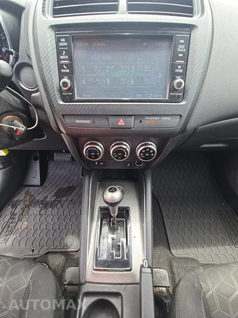 2025 Mitsubishi Outlander Sport 2.0 ES - miniatura 11