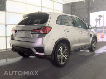 2025 Mitsubishi Outlander Sport 2.0 ES - miniatura 4