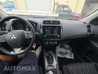 2025 Mitsubishi Outlander Sport 2.0 ES - miniatura 10