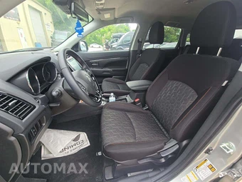 2025 Mitsubishi Outlander Sport 2.0 ES - miniatura 6