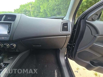 2025 Mitsubishi Outlander Sport 2.0 ES - miniatura 16