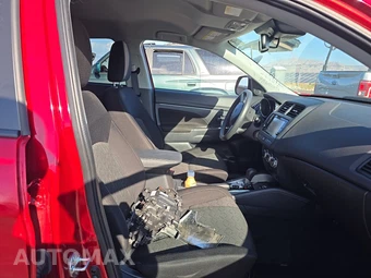 2025 Mitsubishi Outlander Sport 2.0 S - miniatura 8