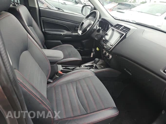 2025 Mitsubishi Outlander Sport 2.0 S - miniatura 8