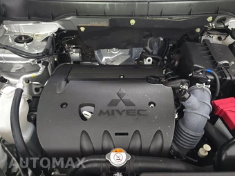 2025 Mitsubishi Outlander Sport 2.0 S - miniatura 15