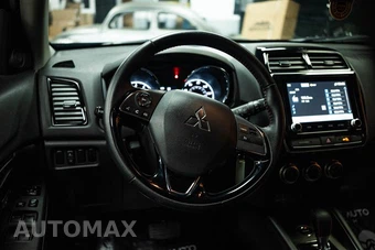 2025 Mitsubishi Outlander Sport 2.0 S - miniatura 15