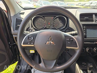 2025 Mitsubishi Outlander Sport 2.0 S - miniatura 10