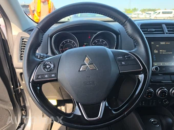 2025 Mitsubishi Outlander Sport 2.0 SE - miniatura 10