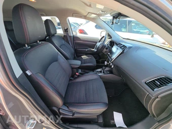 2025 Mitsubishi Outlander Sport 2.0 SE - miniatura 8