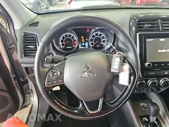 2025 Mitsubishi Outlander Sport 2.0 SE - miniatura 10