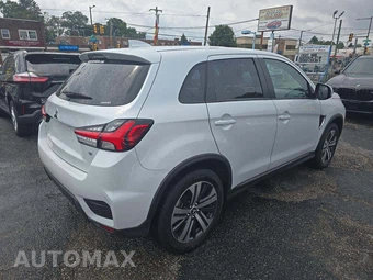 2025 Mitsubishi Outlander Sport 2.0 SE - miniatura 3