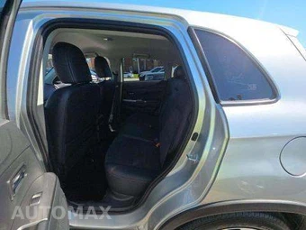 2025 Mitsubishi Outlander Sport 2.0 SE - miniatura 13