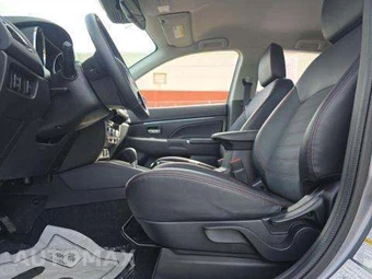 2025 Mitsubishi Outlander Sport 2.0 SE - miniatura 6
