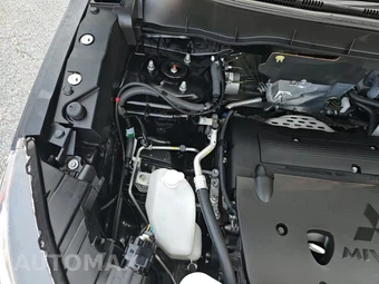 2025 Mitsubishi Outlander Sport 2.0 SE - miniatura 18