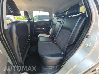 2025 Mitsubishi Outlander Sport 2.0 SE - miniatura 13
