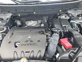 2025 Mitsubishi Outlander Sport 2.0 SE - miniatura 16
