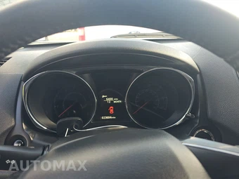 2025 Mitsubishi Outlander Sport 2.0 SE - miniatura 12