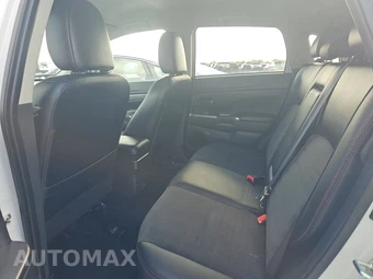 2025 Mitsubishi Outlander Sport 2.0 SE - miniatura 13